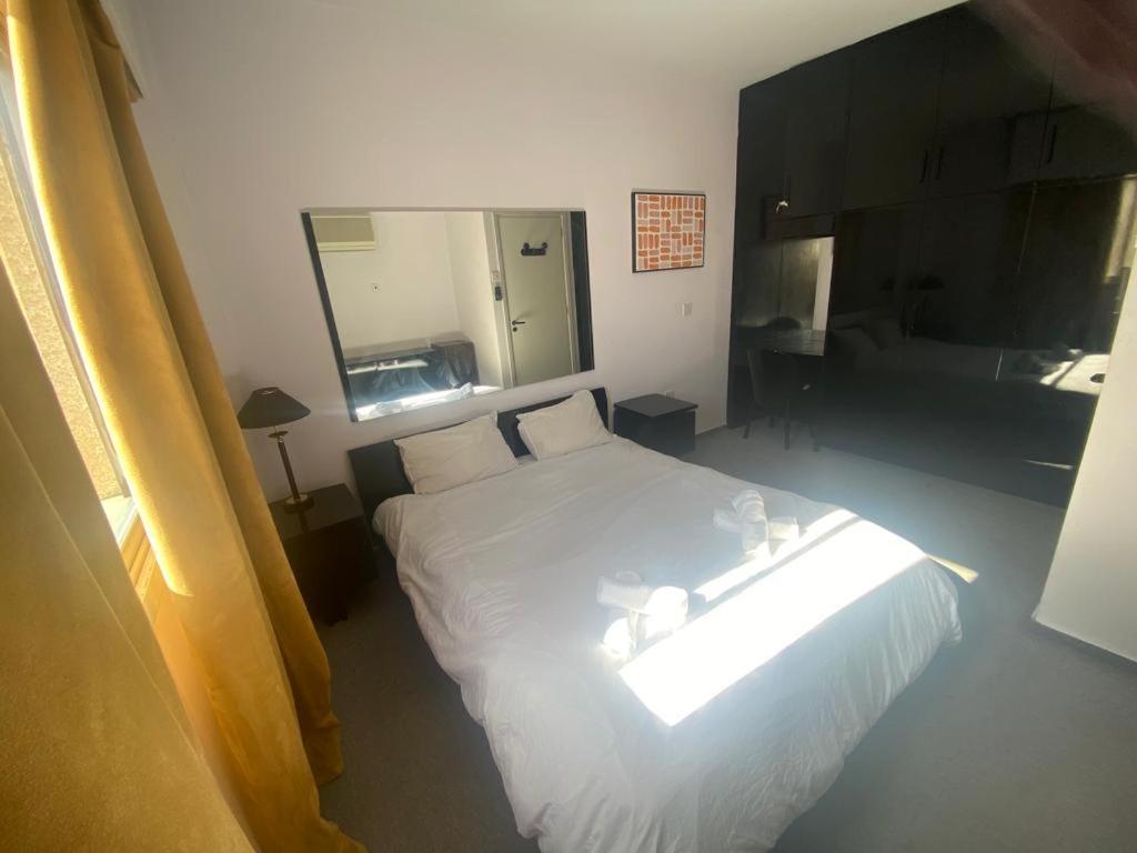 Private Room In A Shared Flat At Best Location Limassol Exterior photo